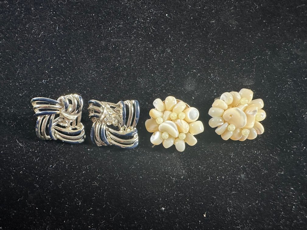 Image for JEWELRY, GENERAL MERCHANDISE, & MORE - ABSOLUTE