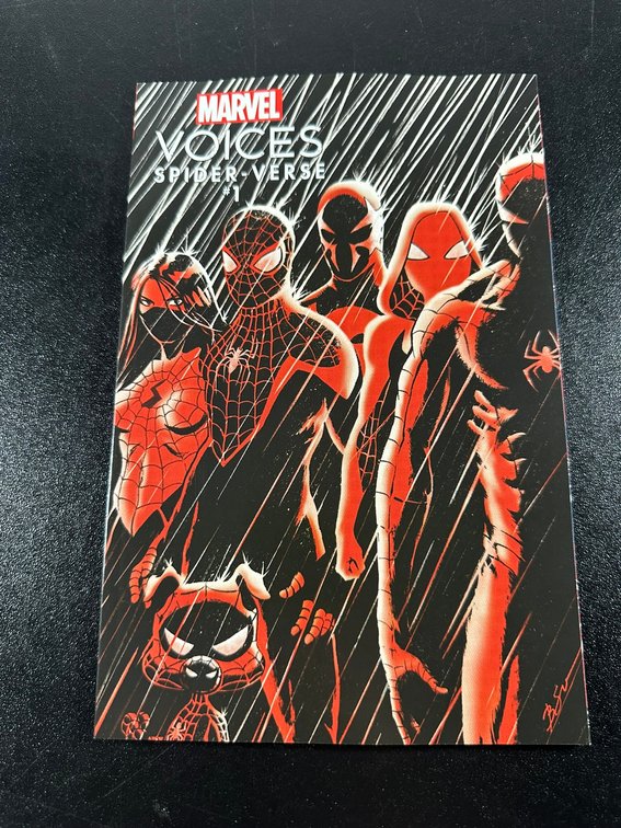 Image for COMICS, TOYS, COLLECTIBLES - 400+ LOTS