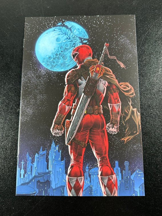 Image for COMICS, TOYS, COLLECTIBLES - 400+ LOTS