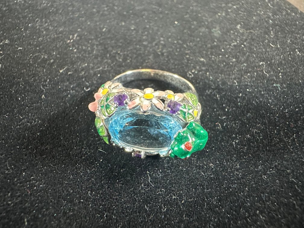 Image for ESTATES - COSTUME JEWELRY, COLLECTIBLES & MORE