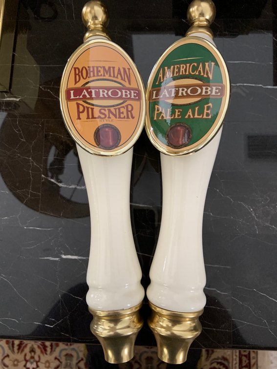 Image for BEER MEMORABILIA - NEON SIGNS, MIRRORS, GLASSWARE - ABSOLUTE