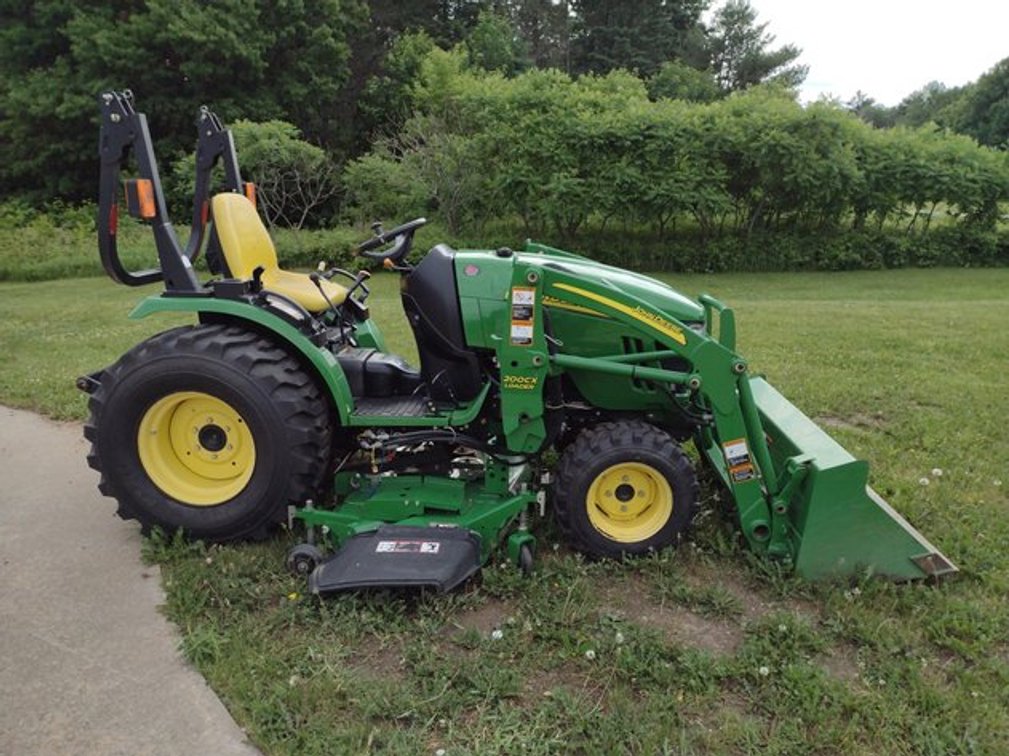 Image for #48-Estate John Deere Tractor, Modern Furniture, HUGE Elvis Collection and MORE Online Auction