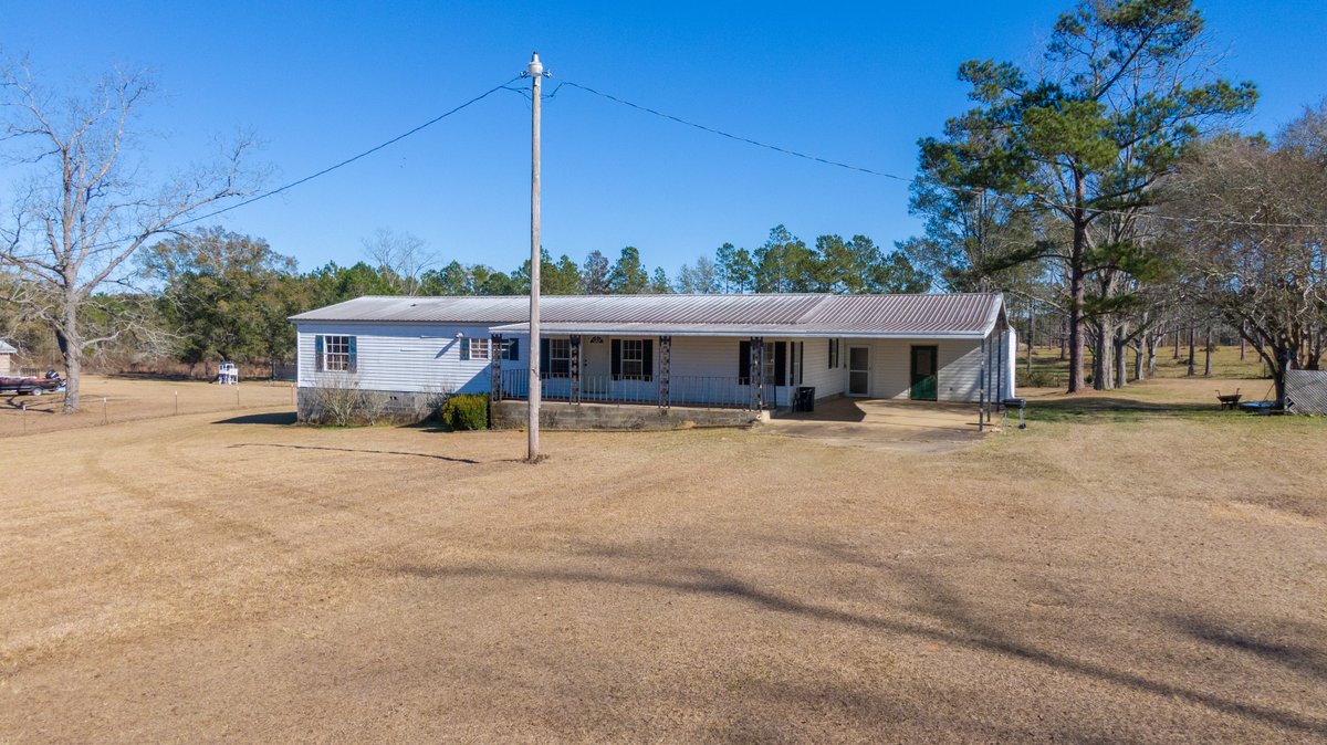 Image for 1.5 +/- Acres with Spacious Manufactured Home