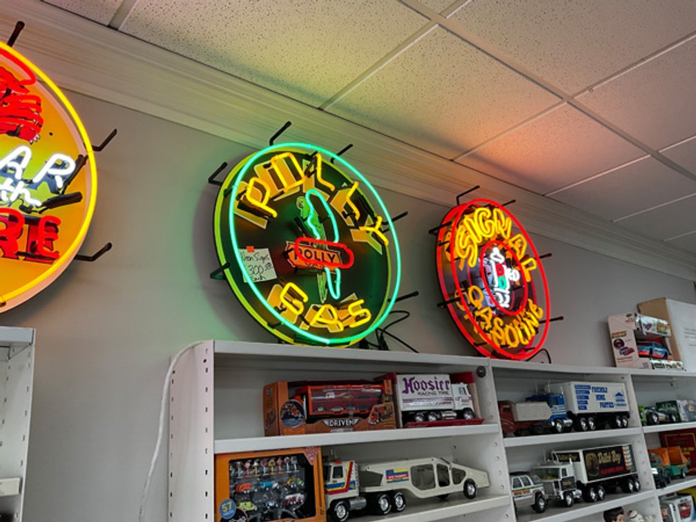 Image for Things from the Past Antiques and Collectibles!