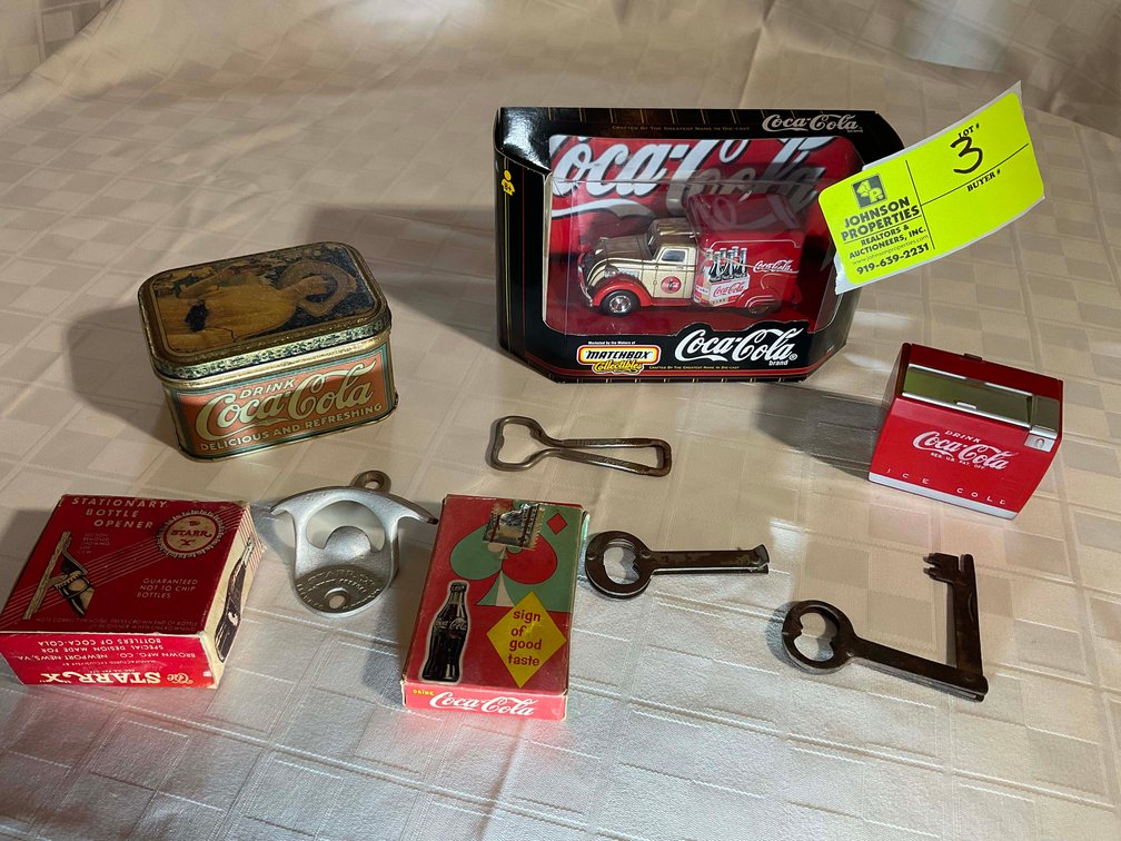 Image for Large collection of Collectibles and Vintage Items!
