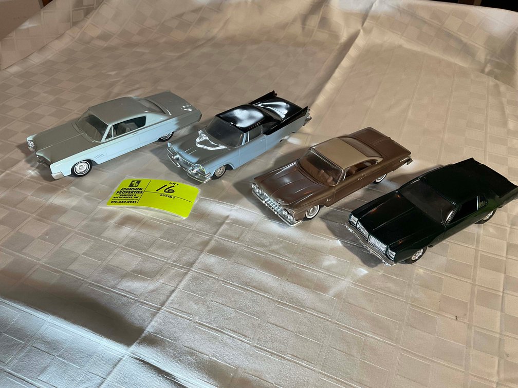 Image for Large collection of Collectibles and Vintage Items!