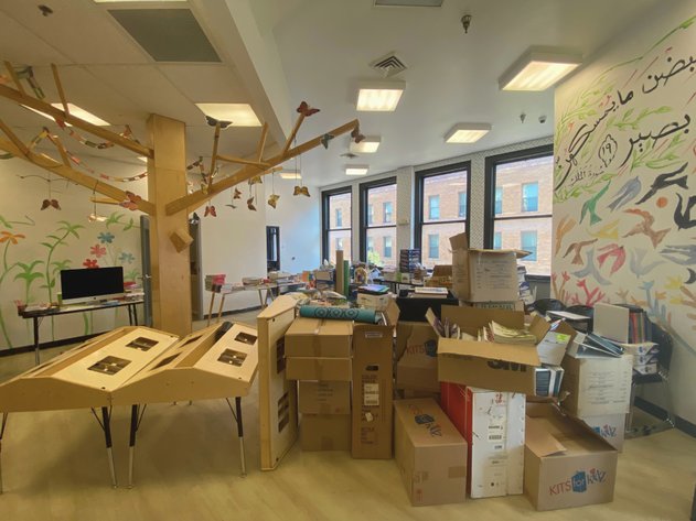Image for Toledo K-12 School Liquidation Auction: 30+ iPads, Classroom & Curriculum Materials and More
