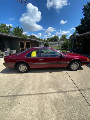 Image for Toledo Home & Garage Contents Auction: 1990 Ford Thunderbird, Tools & More