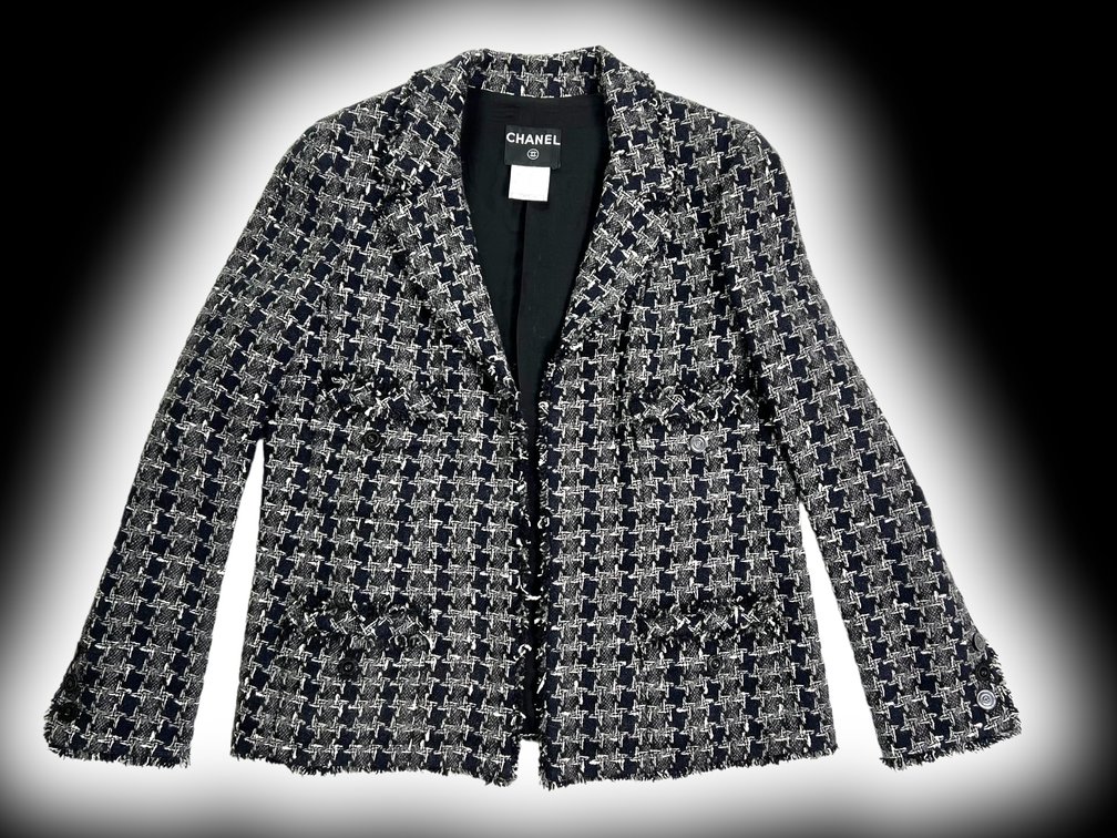 Image for Haute Couture Haven: The Ultimate Designer Fashion Auction