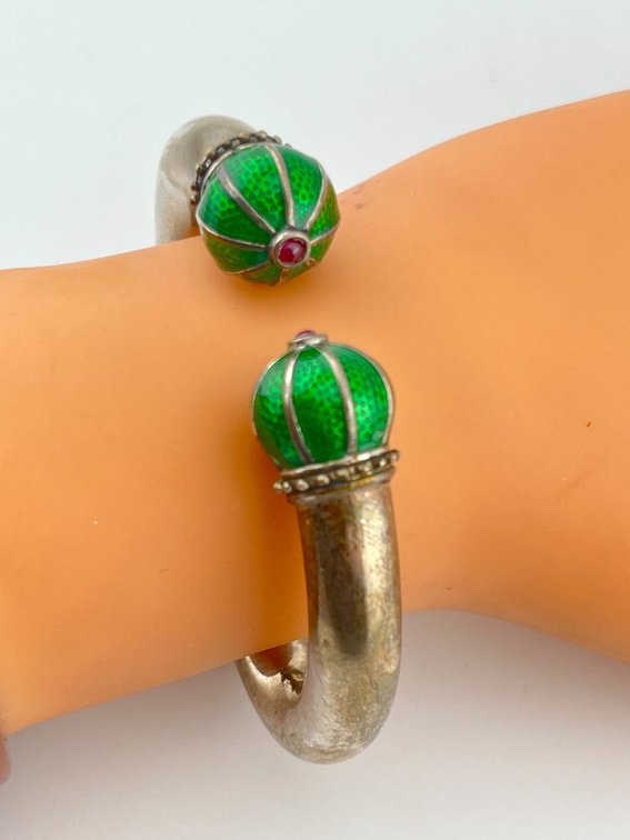 Image for Exquisite Estate Jewelry Online Auction