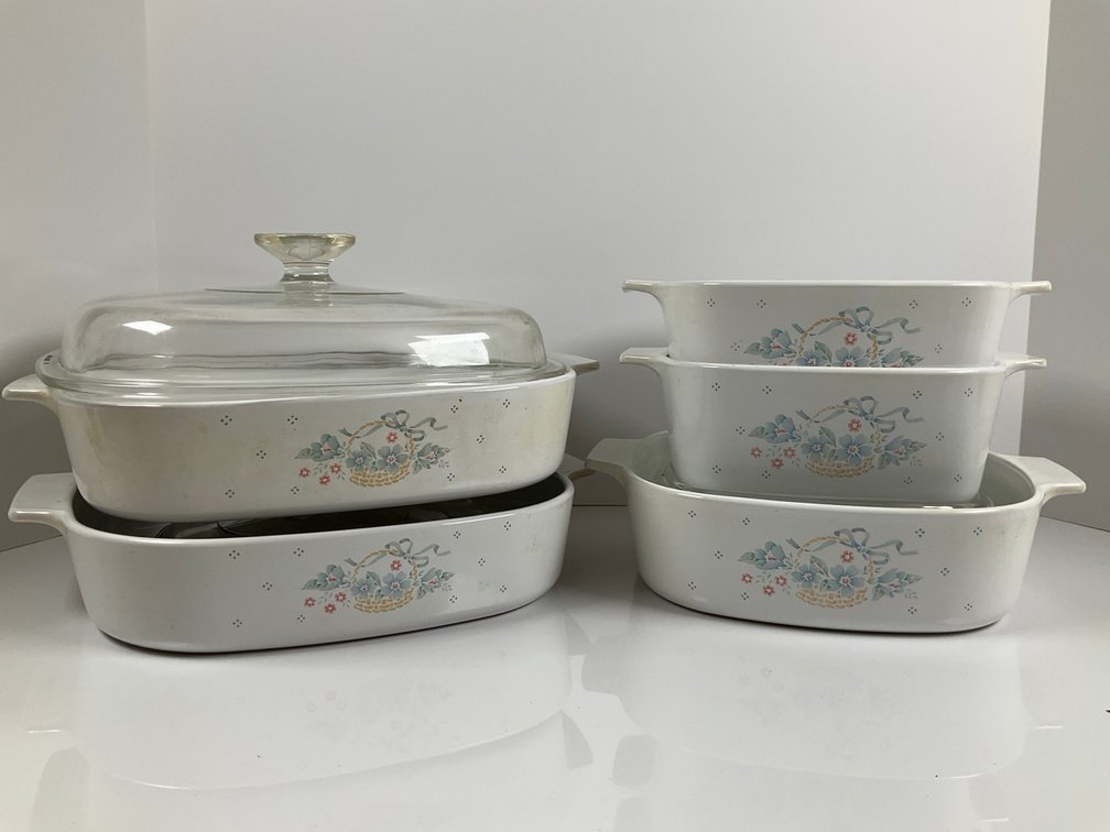 Image for Cheyney Estate Auction – Vehicles, Jewelry, Art & Collectibles