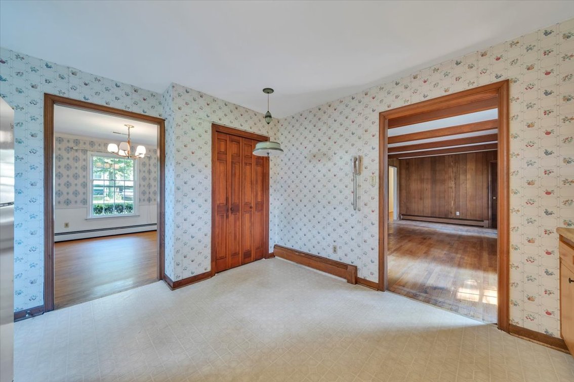 Image for FAR 757 - Roanoke Real Estate Opportunity-Nice Brick Ranch!