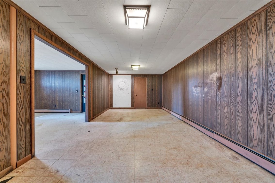 Image for FAR 757 - Roanoke Real Estate Opportunity-Nice Brick Ranch!