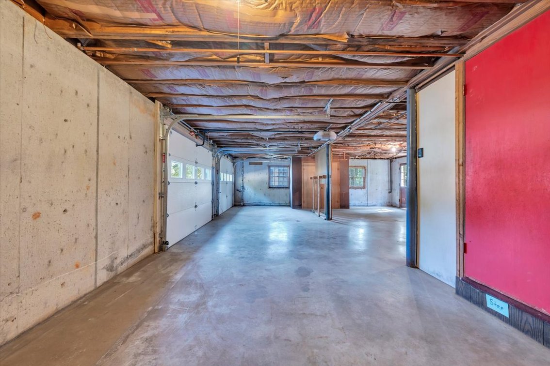 Image for FAR 757 - Roanoke Real Estate Opportunity-Nice Brick Ranch!