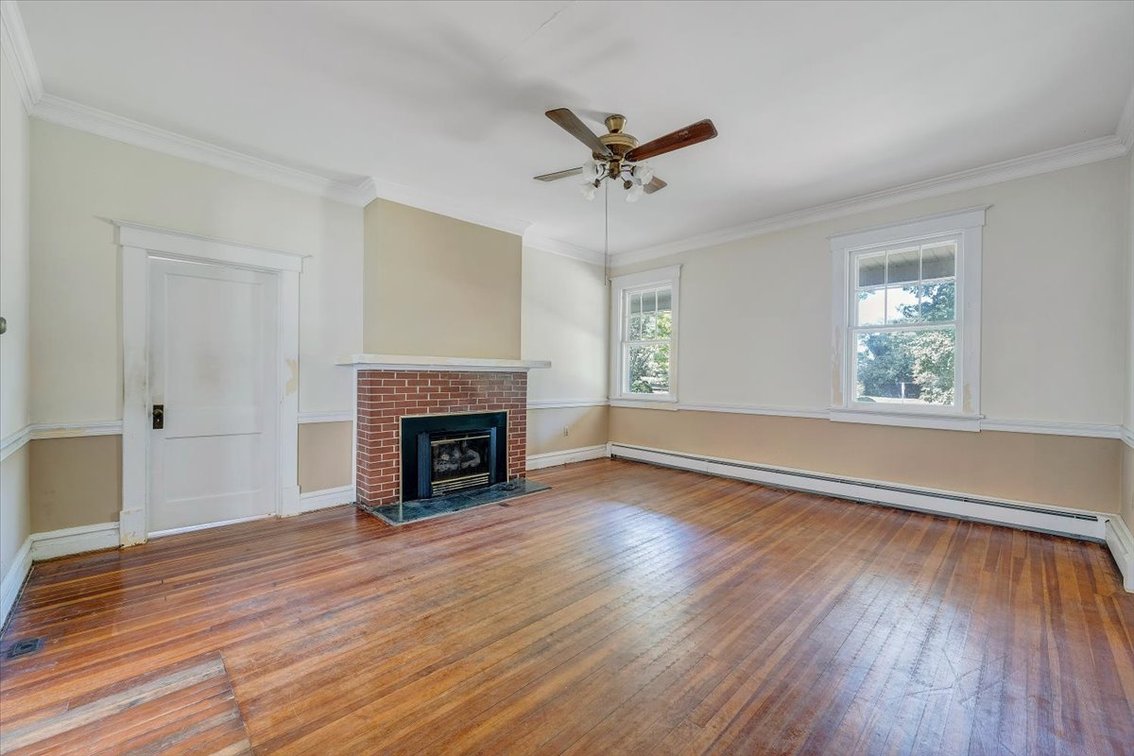 Image for FAR 763 - History and Character - Appomattox, VA Real Estate