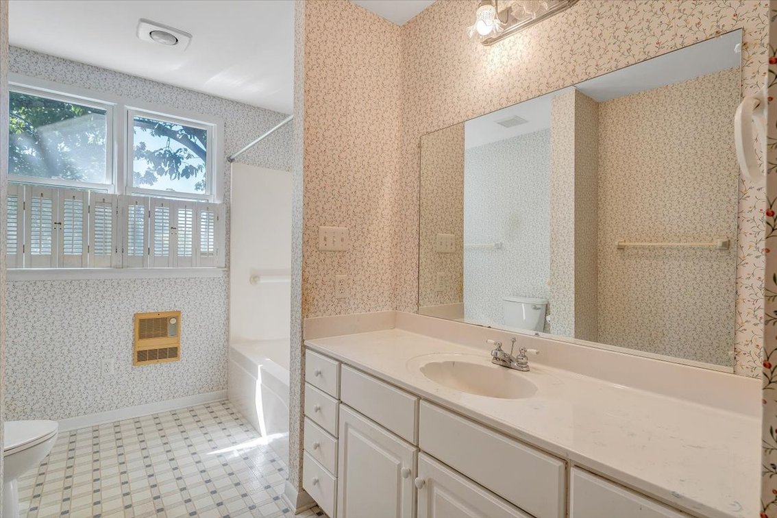Image for FAR 763 - History and Character - Appomattox, VA Real Estate