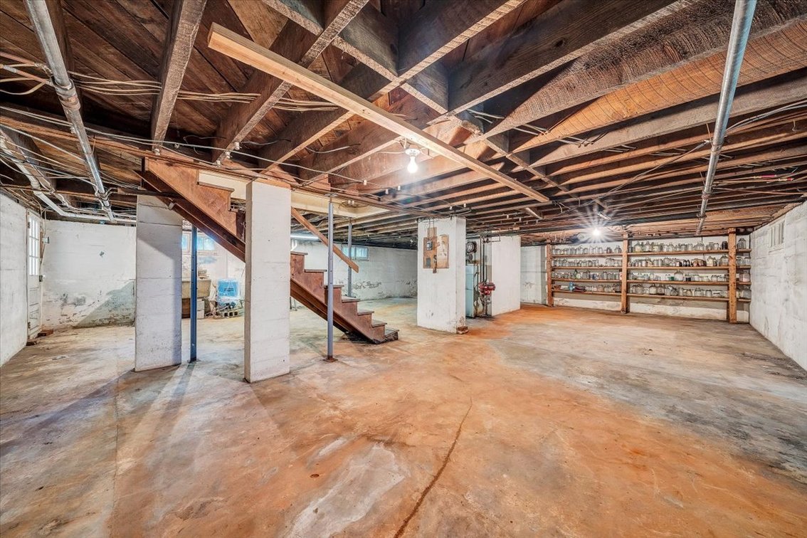 Image for FAR 763 - History and Character - Appomattox, VA Real Estate