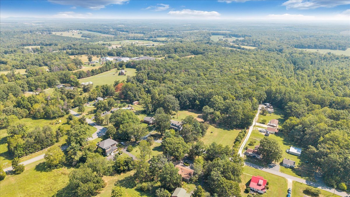 Image for FAR 763 - History and Character - Appomattox, VA Real Estate
