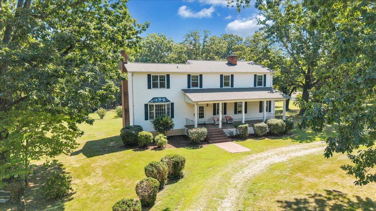 Image for FAR 763 - History and Character - Appomattox, VA Real Estate