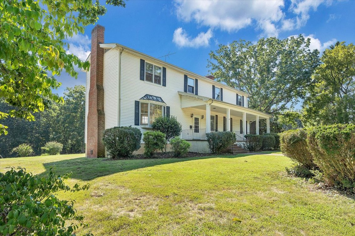 Image for FAR 763 - History and Character - Appomattox, VA Real Estate