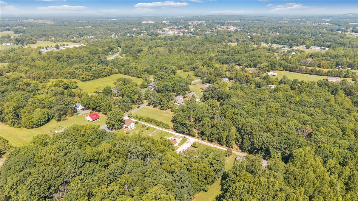 Image for FAR 763 - History and Character - Appomattox, VA Real Estate
