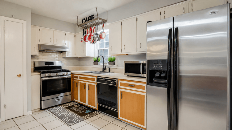 Image for 9110 Collingwood Rd Published Minimum Reserve