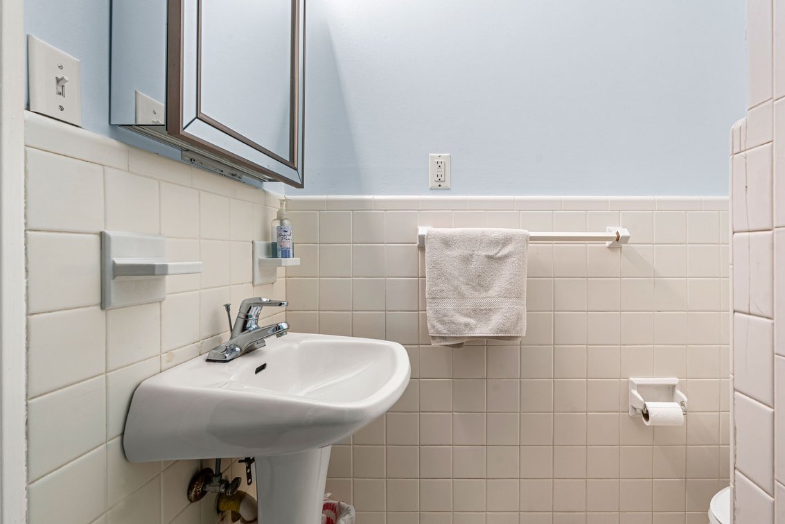Image for 160 N Galt Ave-ONLINE AUCTION ONLY-BIDDING HAS STARTED