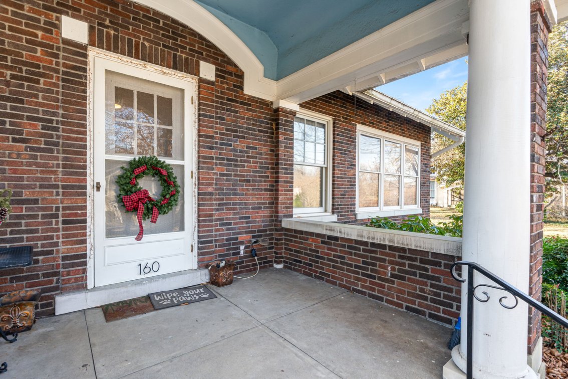 Image for 160 N Galt Ave-ONLINE AUCTION ONLY-BIDDING HAS STARTED