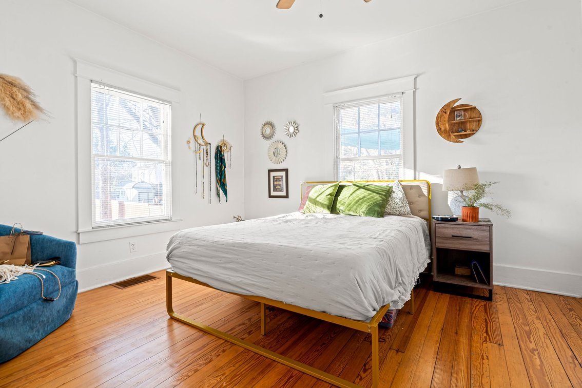 Image for 164 N Galt Ave-ONLINE AUCTION ONLY-BIDDING HAS STARTED
