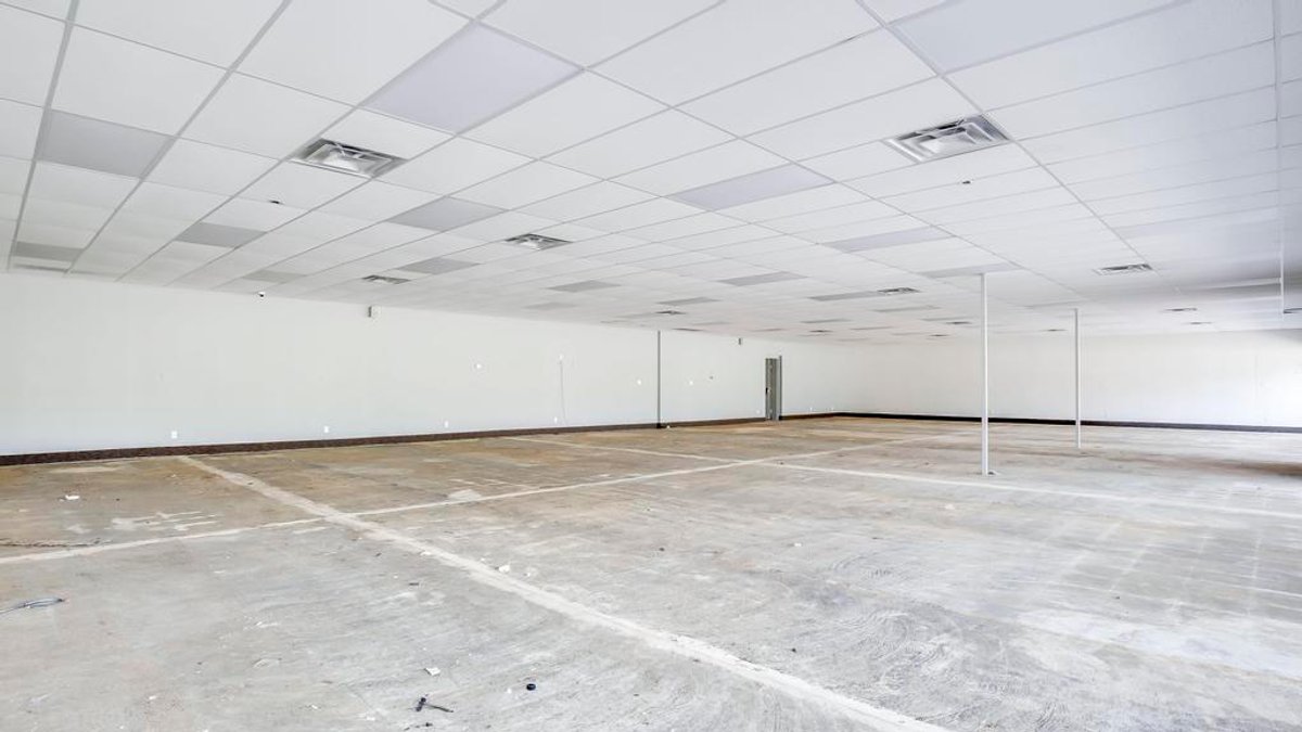 Image for 2503 Dixie Hwy-Estate Auction