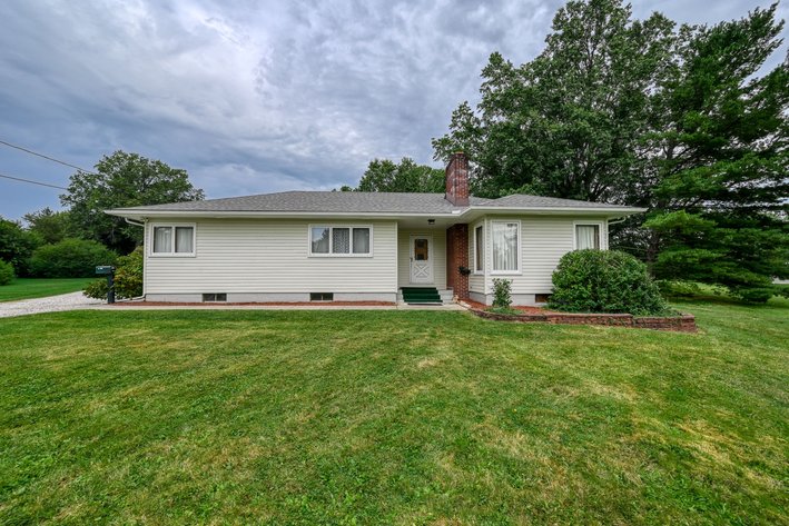 Image for REAL ESTATE AUCTION • 3962 COOK RD ROOTSTOWN OH 44272