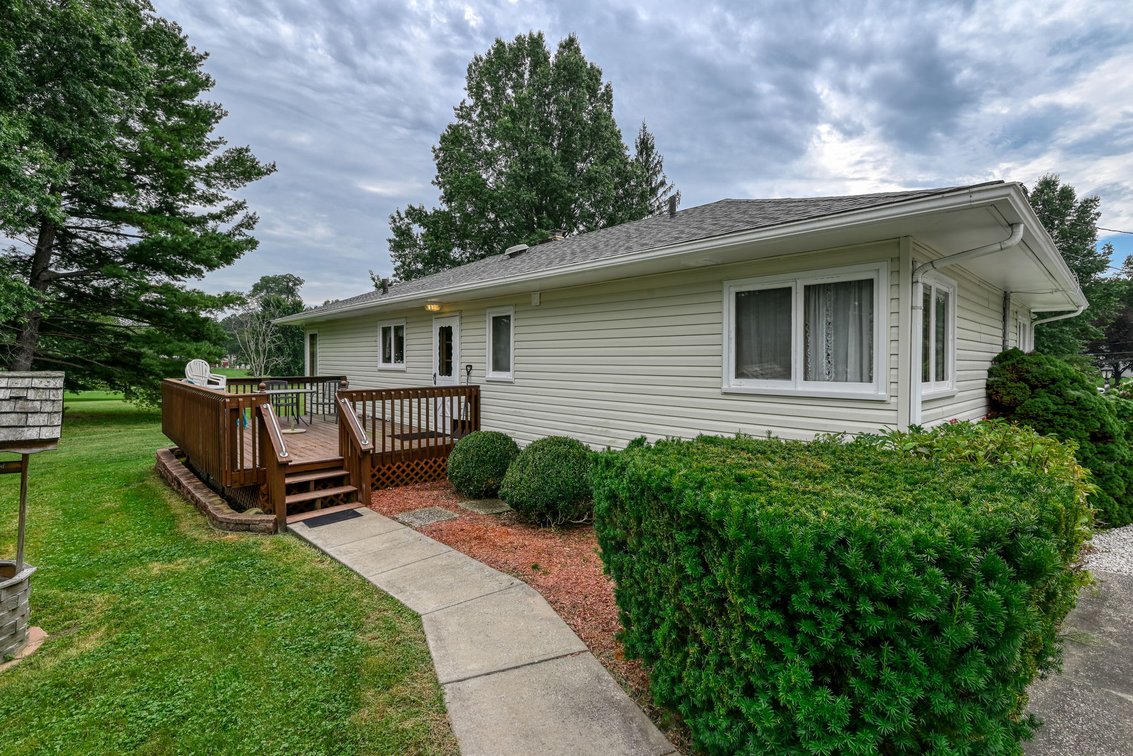 Image for REAL ESTATE AUCTION • 3962 COOK RD ROOTSTOWN OH 44272