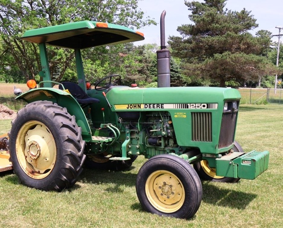 Image for South Lyon Estate Auction
