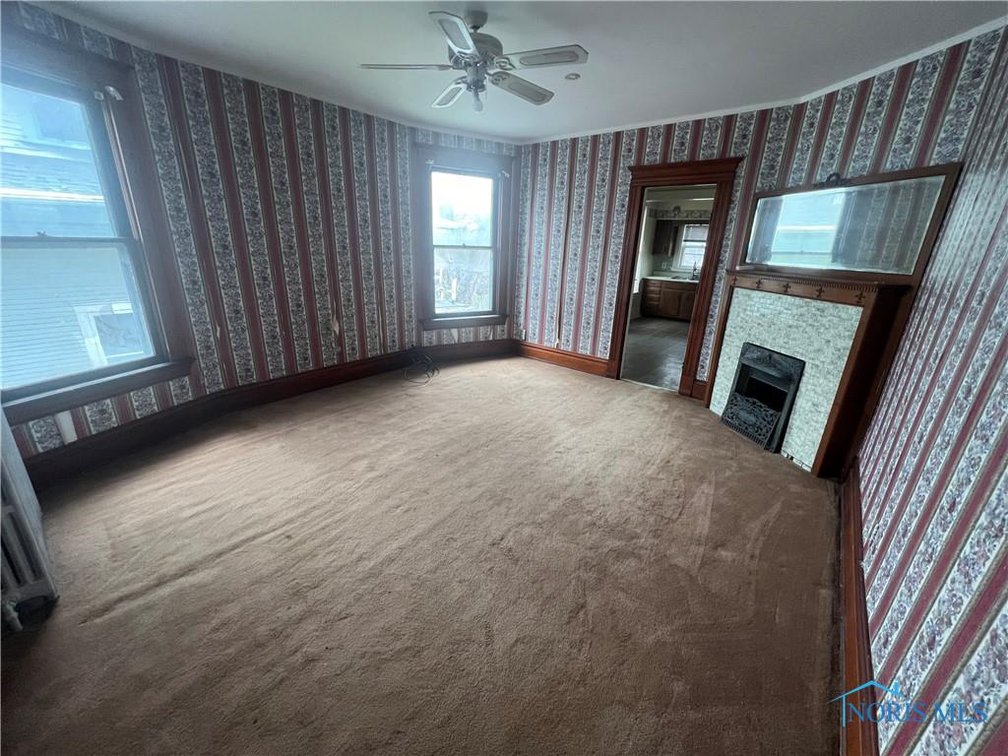 Image for MINIMUM BID AUCTION $60,000! 2103 Glenwood Ave