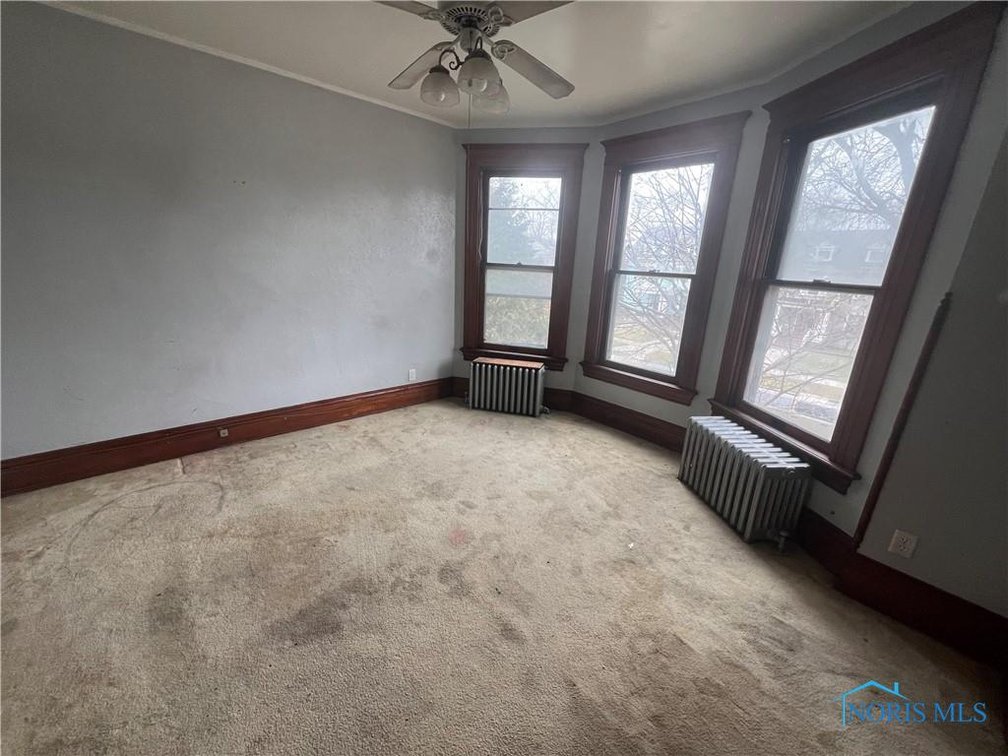 Image for MINIMUM BID AUCTION $60,000! 2103 Glenwood Ave