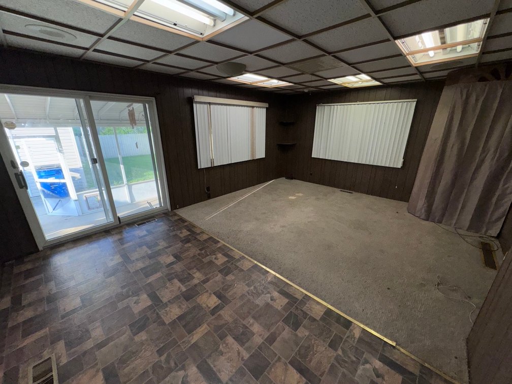 Image for MINIMUM BID AUCTION $49,000! 3133 Cragmoor Ave