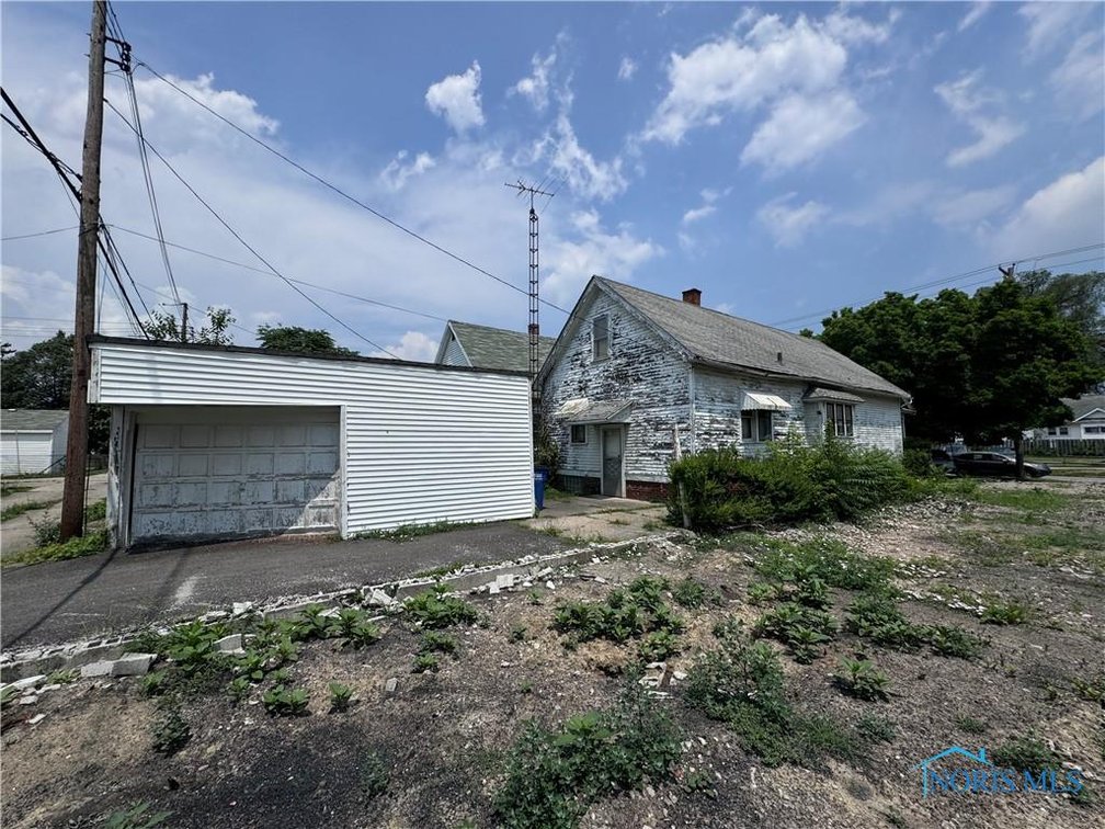 Image for MINIMUM BID AUCTION $19,000! 3205 Elm St.