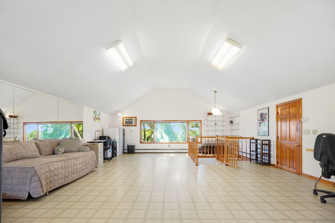 Image for MINIMUM BID AUCTION $499,000! 616 Manitou Dr