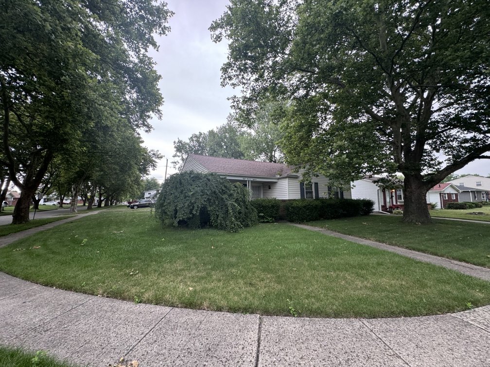 Image for MINIMUM BID AUCTION $79,000! 818 Woodlawn Dr