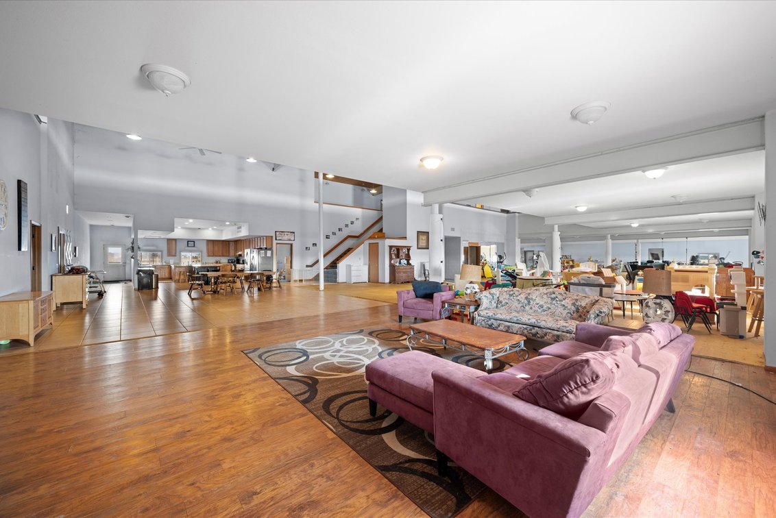 Image for MINIMUM BID AUCTION $499,000! 14614 King Rd