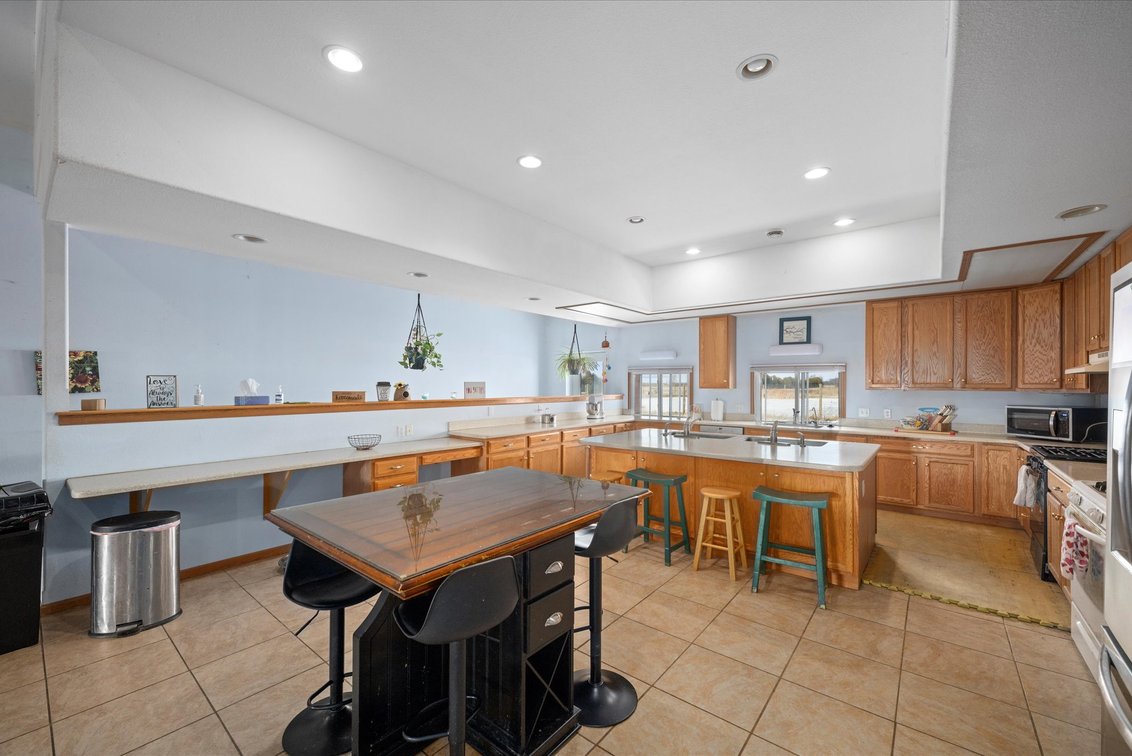 Image for MINIMUM BID AUCTION $499,000! 14614 King Rd