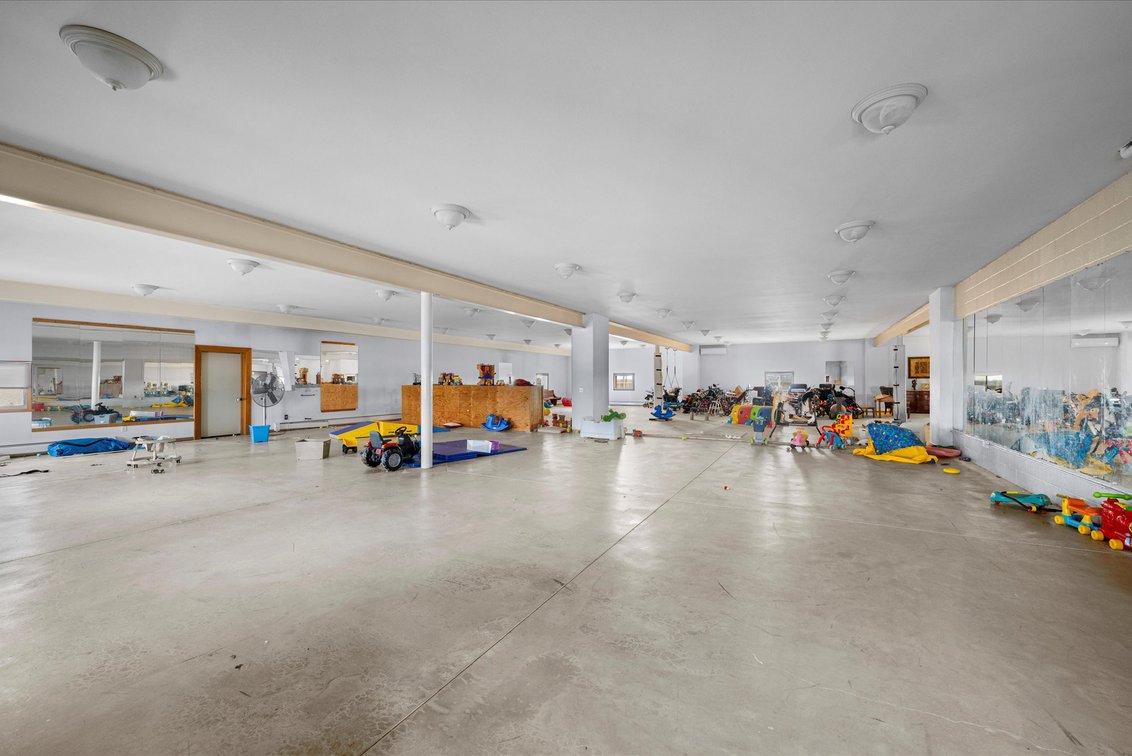 Image for MINIMUM BID AUCTION $499,000! 14614 King Rd