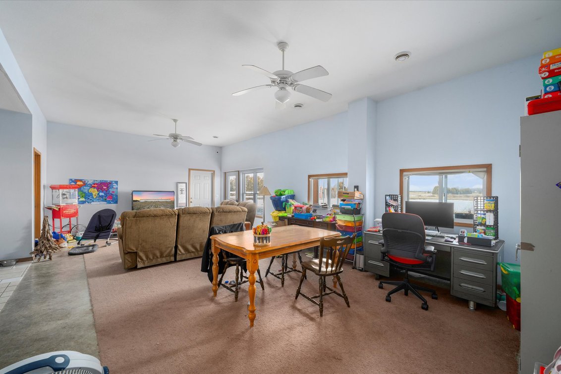 Image for MINIMUM BID AUCTION $499,000! 14614 King Rd