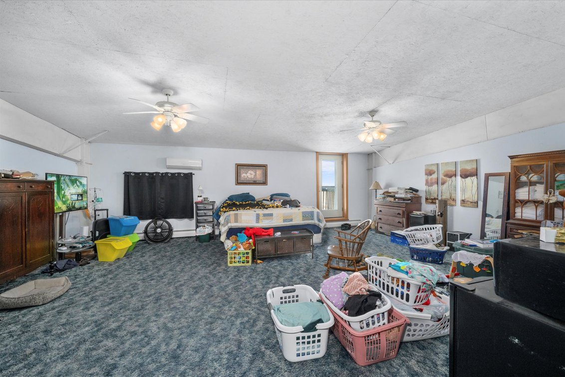 Image for MINIMUM BID AUCTION $499,000! 14614 King Rd