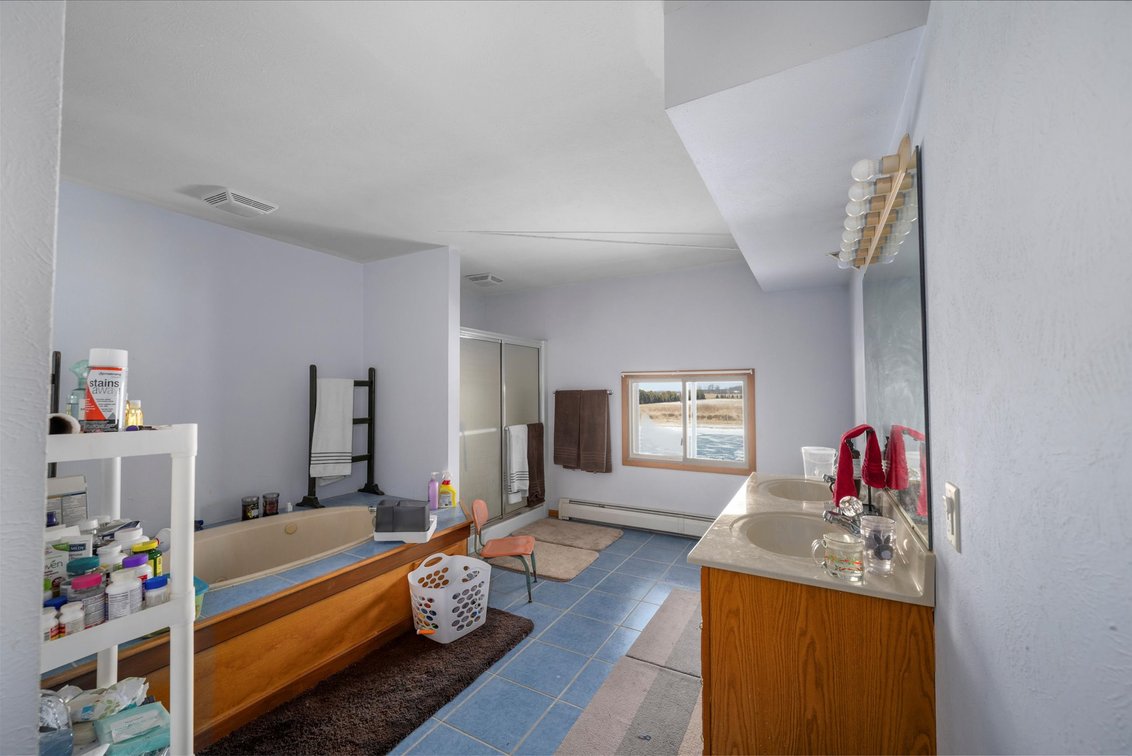Image for MINIMUM BID AUCTION $499,000! 14614 King Rd