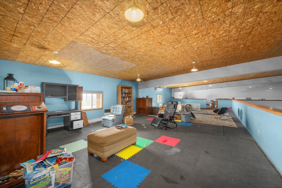 Image for MINIMUM BID AUCTION $499,000! 14614 King Rd