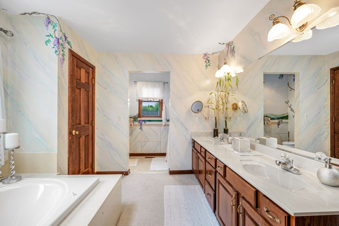 Image for SOLD PRIOR TO AUCTION! 940 Wentworth Ave