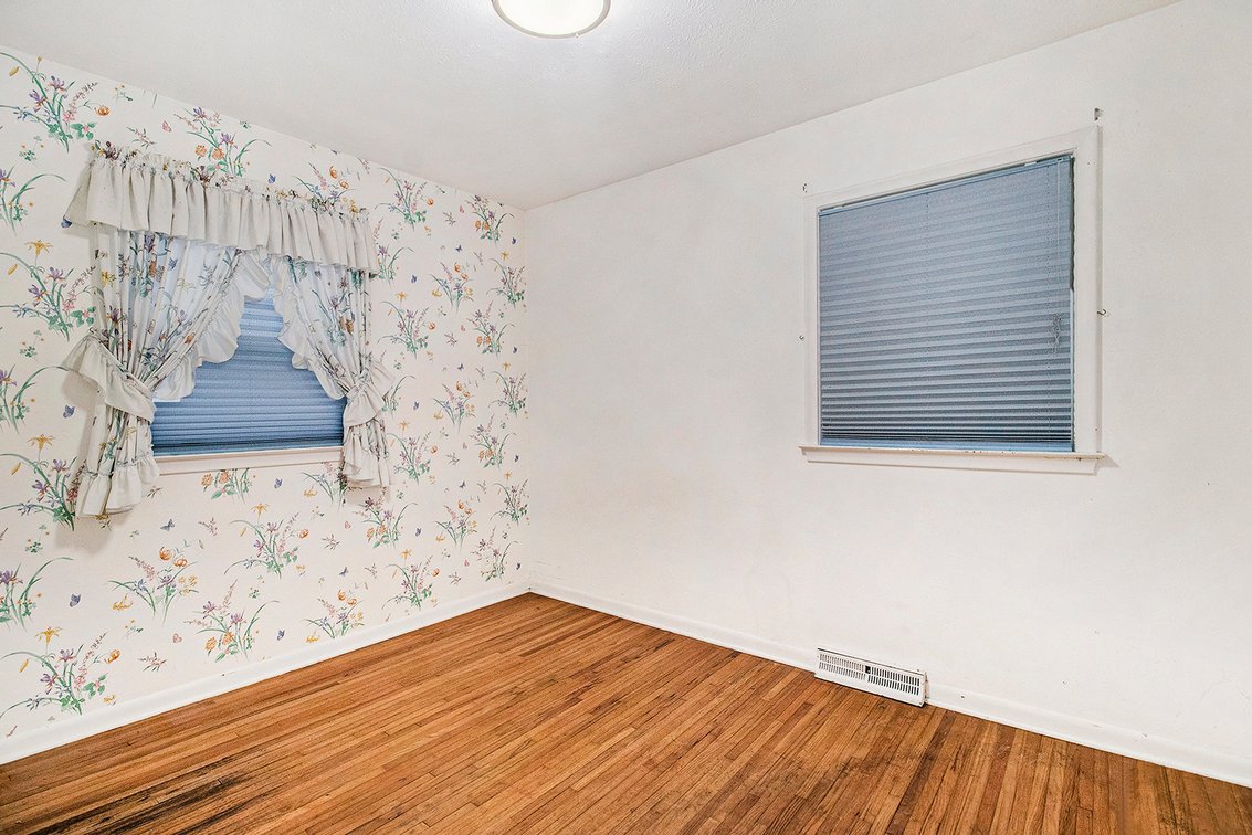Image for MINIMUM BID AUCTION $60,000! 1486 Slater St.