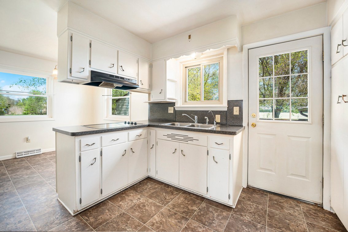 Image for MINIMUM BID AUCTION $159,000! 4264 County Road 5