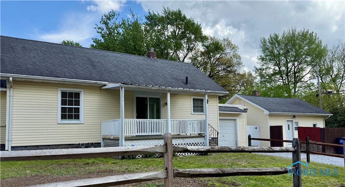 Image for MINIMUM BID AUCTION $99,000! 2659 Oak Grove Pl